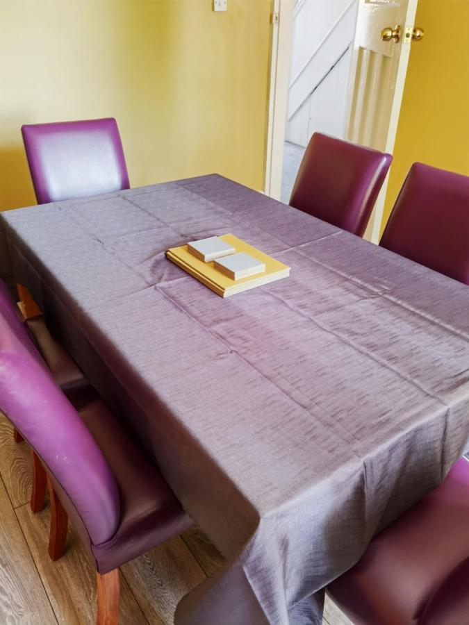 Perry Road, Beautiful Large House Available For Guests And Contractors Parking Wifi Villa Nottingham Ngoại thất bức ảnh
