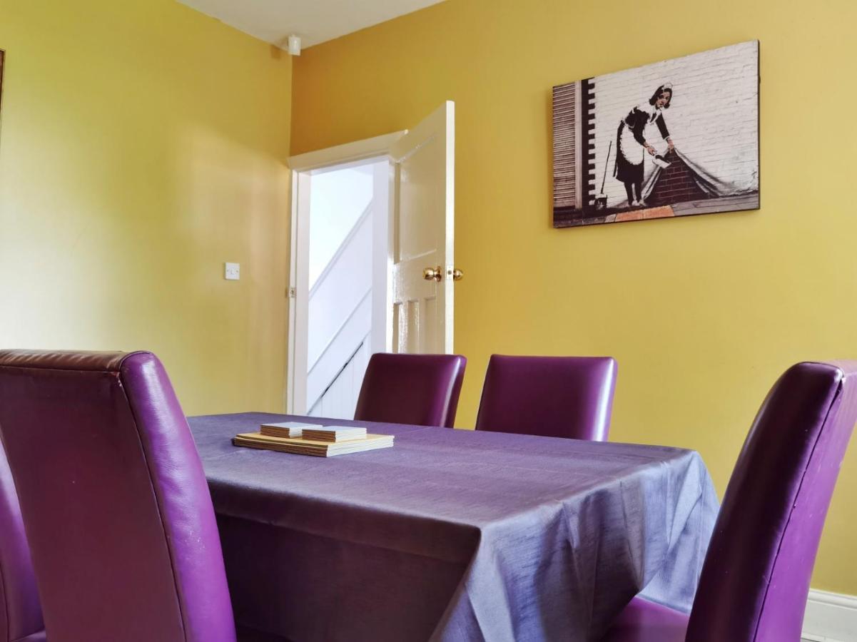Perry Road, Beautiful Large House Available For Guests And Contractors Parking Wifi Villa Nottingham Ngoại thất bức ảnh